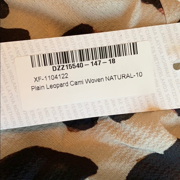 Leopard Flowy Blouse - Picture 3 of 3